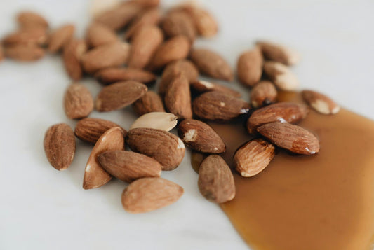 Handful of almonds – nutritious magnesium-rich nuts