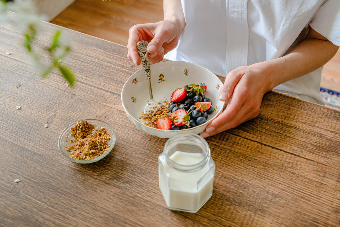 The Mineral Traffic Jam: Why Pairing High-Calcium Yogurt with Zinc-Rich Seeds Triggers Competitive Transporter Blocking and Starves Your Immune Defenses