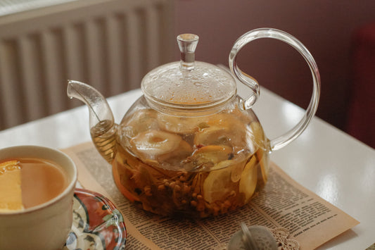 The Tannin Timing: How Your Cozy Post-Dinner Tea Ritual Accidentally Binds Your Dietary Iron and Triggers Late-Night Stomach Heaviness