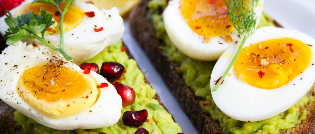 The Cognitive Blueprint: A Choline-Rich Soft-Boiled Egg and Avocado Array