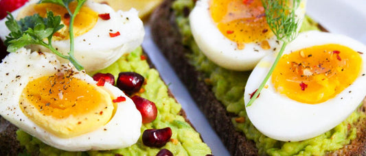 The Cognitive Blueprint: A Choline-Rich Soft-Boiled Egg and Avocado Array