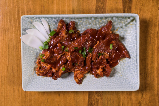 The Ginger Protease Secret: How a Simple Pre-Cook Maceration Destroys Hard Meat Proteins to Erase Post-Dinner Heavy Stomach Barriers