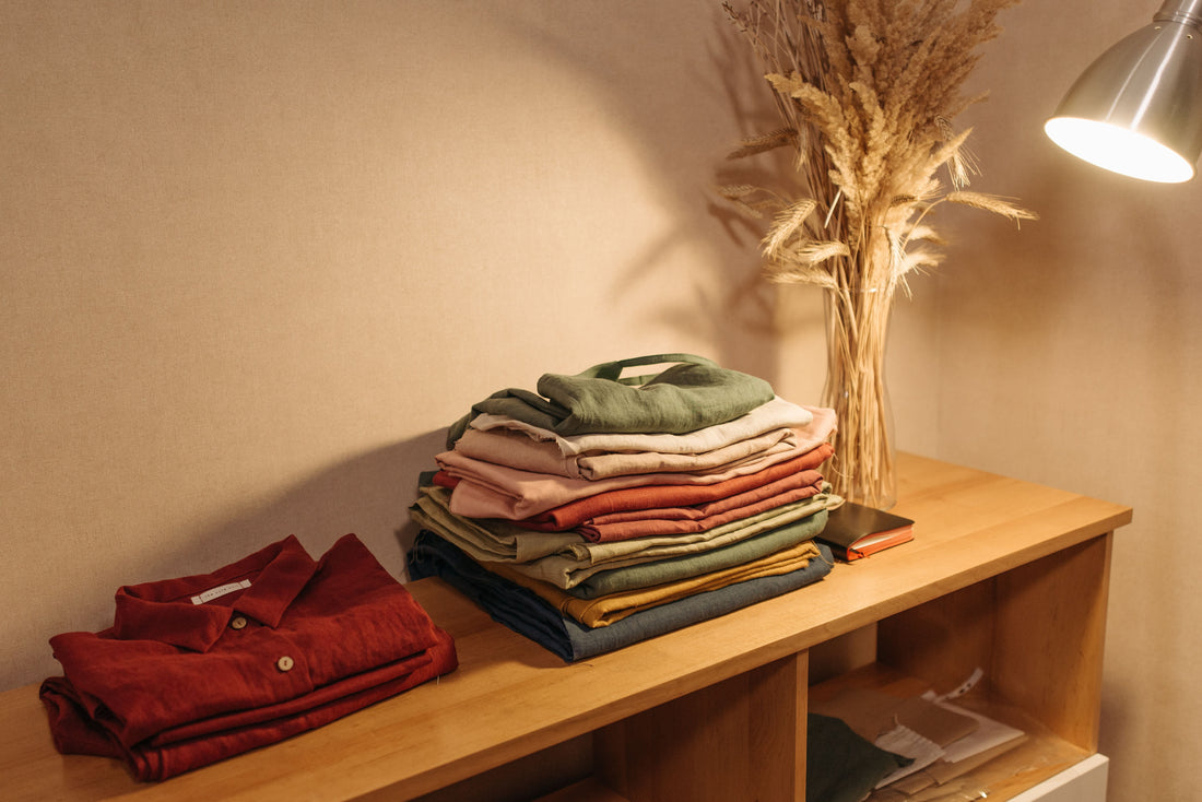 The Wardrobe Shift: How Your Choice of Home Loungewear Anchors the Mind for Deep Evening Rest